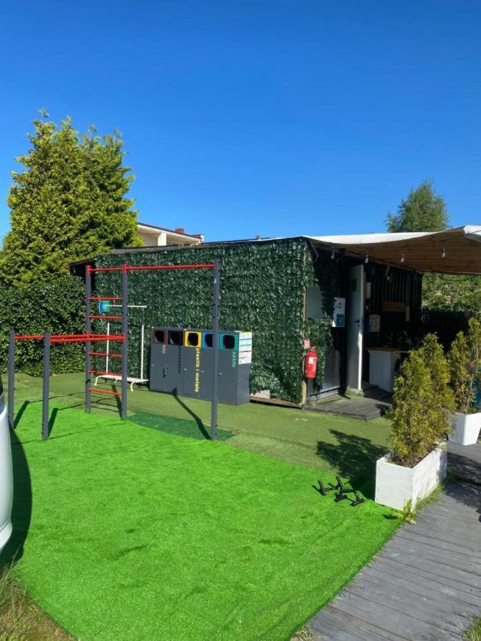 Jastarnia " Hobby Pod Papugami " Hotel Exterior photo